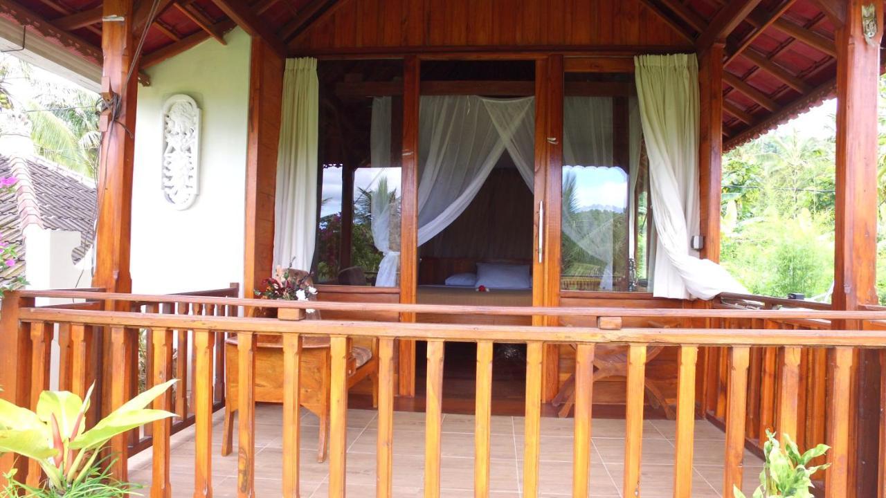 Kubu Shanti Sanda Munduk  Exterior photo